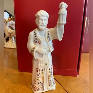China Jewels Nativity - Inn Keeper